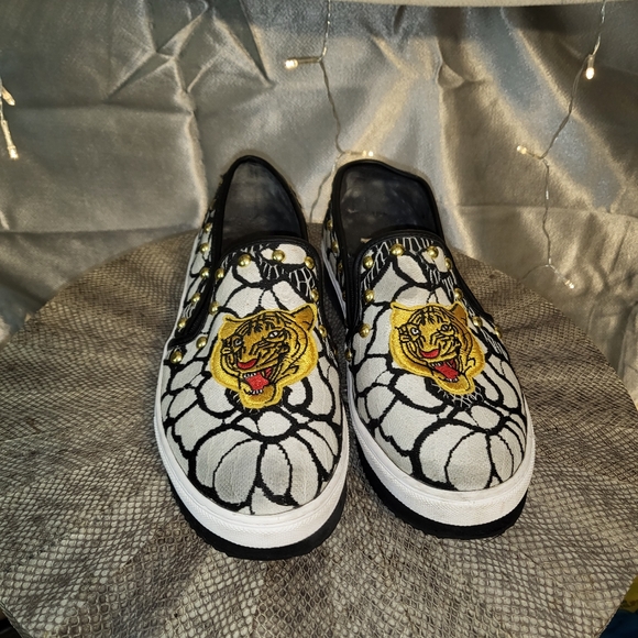 Steve Madden Other - STEVE MADDEN Sneakers